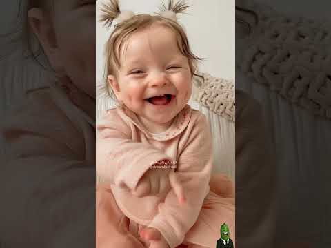 طفلة جميلة جدا بعمر شهر تعمل حركات وترقص على اغنية ستة الصبح 😂