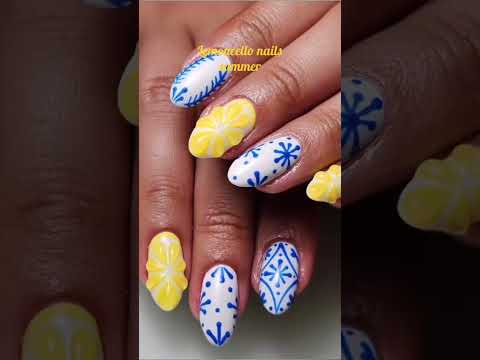 When life gives you lemons… Get the nails to match🍋