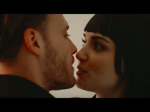 الحب الحب ' ايدا وساركان || انت اطرق بابي ~ sen çal kapımı , Eda ve Serkan