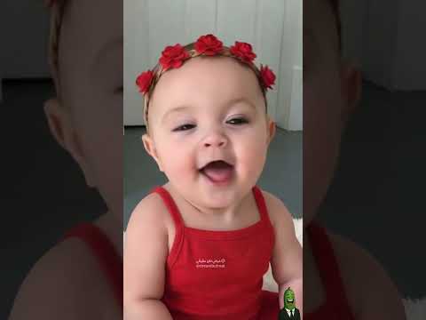 بنت جميلة جدا بتعمل حركات على غنية بيغمزلي غمزتلو 😂😍💃