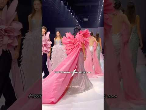 Most Stunning Runway By Wang Weng🎀🫠#fashion #runway #dress #shortvideos #viralvideo #couture