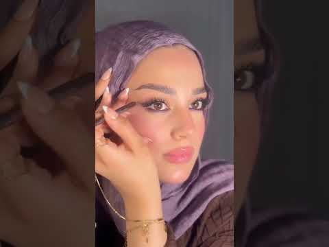 جربي صيحة الكحل الملون لإطلالة جريئة🤷‍♀️🤷‍♂️